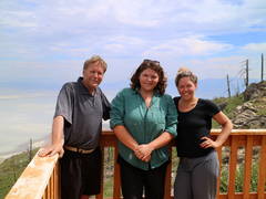 Fremont Cabin And Generous Guest2
