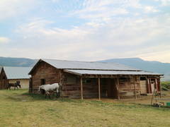 The Bathhouse At Summer Lake Hotsprings14