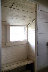 The Bathhouse At Summer Lake Hotsprings6